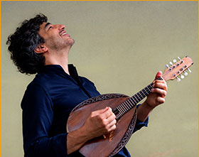 Avi Avital, Artist in Residence · Foto: Harald Hoffmann