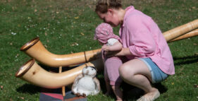 Eule und Specht im Waldkonzert